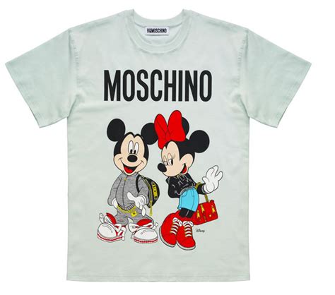 La tendenza della moda per Topolino e i cartoni animati